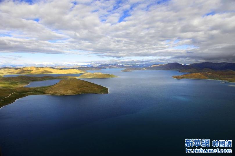 （辉煌50年·大美新西藏·XHDW）（1）大美西藏 鸟瞰羊湖
