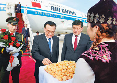 리커창 4개국 순방… 키르기스스탄 공식 방문 돌입